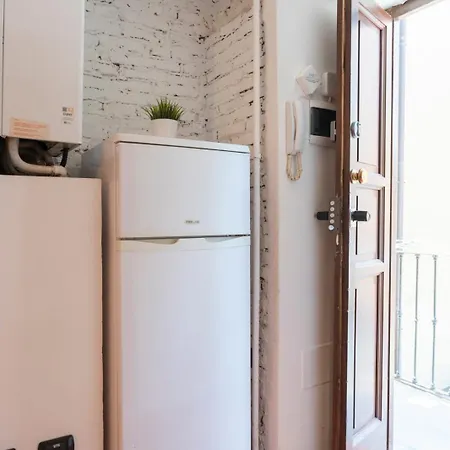 شقة Cozy & Happy Flat In Downtown *