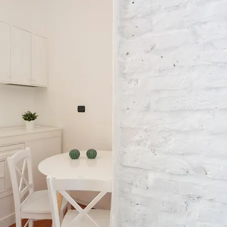 Cozy & Happy Flat In Downtown Milan